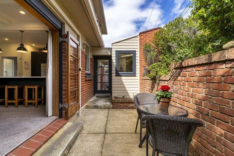 Photo of property in 21 Leven Street, Roslyn, Dunedin, 9010