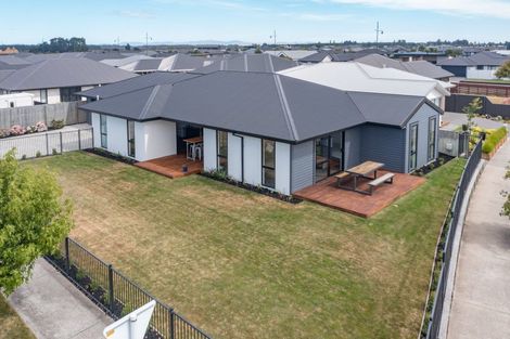 Photo of property in 6 Awatere Street, Pegasus, 7612