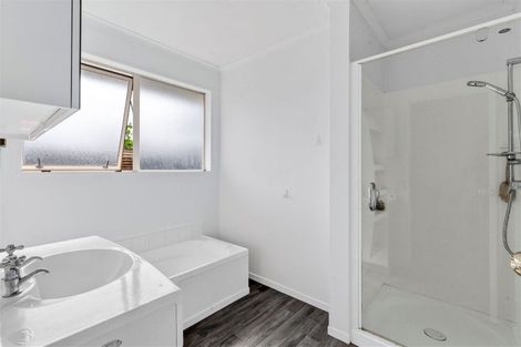 Photo of property in 30 Feary Crescent, Takaka, 7110
