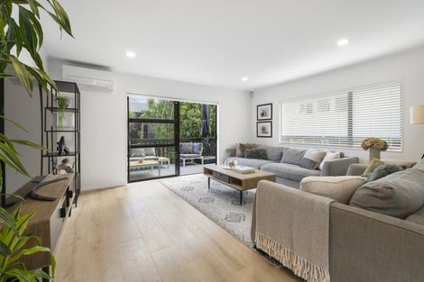 Photo of property in 7/1 Valley Road, Northcote, Auckland, 0626