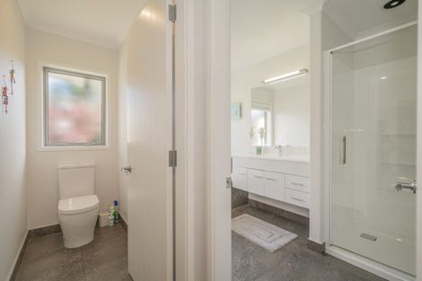 Photo of property in 10 Roseberry Place, Whitianga, 3510