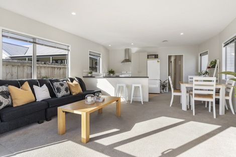 Photo of property in 5a Ruby Place, Papamoa Beach, Papamoa, 3118