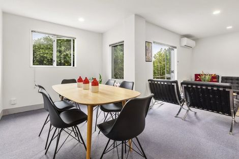 Photo of property in 112u2 Mairangi Road, Wilton, Wellington, 6012