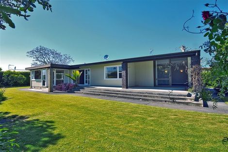 Photo of property in 16a Howard Road, Taradale, Napier, 4112