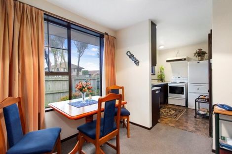 Photo of property in 37 Karnak Crescent, Russley, Christchurch, 8042