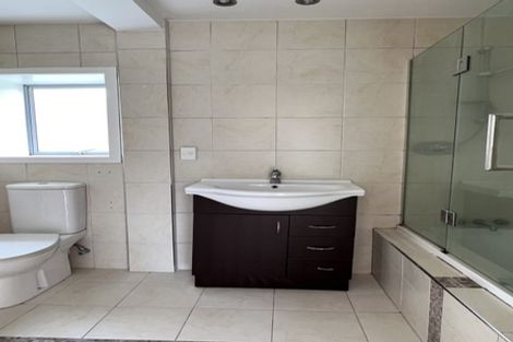 Photo of property in 19 James Street, Glenfield, Auckland, 0629