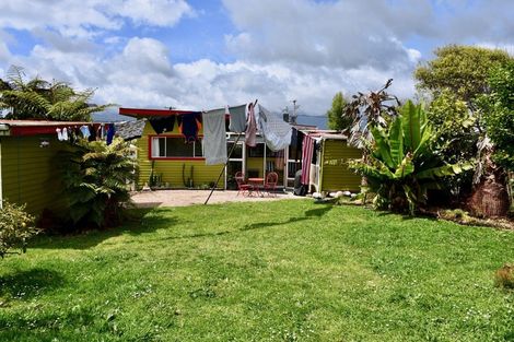 Photo of property in 13 Wharf Road, Karamea, 7893