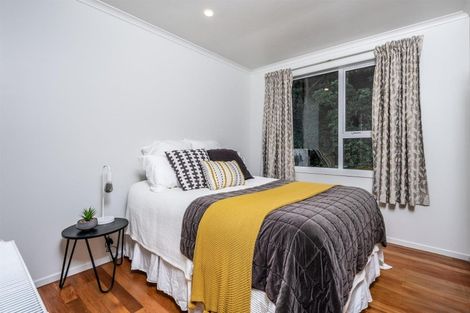 Photo of property in 52 Kiwi Crescent, Tawa, Wellington, 5028