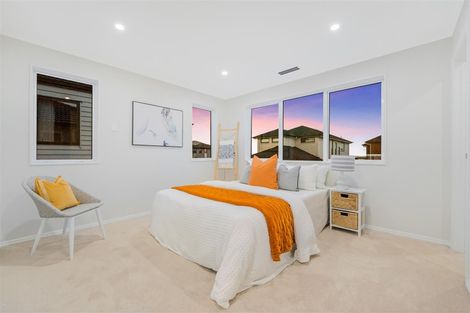 Photo of property in 35 Hayfield Way, Karaka, Papakura, 2113