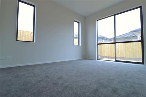 Photo of property in 10 Olivia Road, Pukekohe, 2120