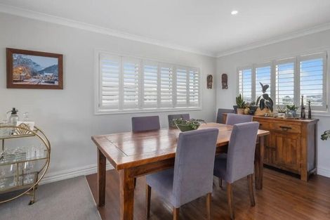 Photo of property in 30 Grumman Lane, Newlands, Wellington, 6037