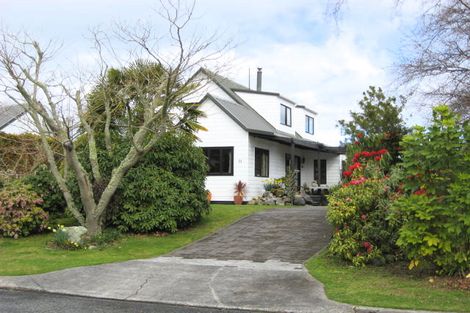 Photo of property in 11 Susan Lane, Kinloch, Taupo, 3377