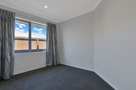 Photo of property in 9 Walnut Way, Rangiora, 7400