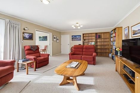 Photo of property in 4 Brooklyn Heights Drive, Kelvin Grove, Palmerston North, 4414