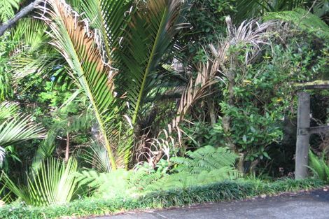 Photo of property in 9 Sylvan Avenue, Titirangi, Auckland, 0604