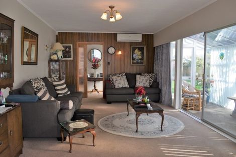 Photo of property in 84 Kirk Street, Otaki, 5512