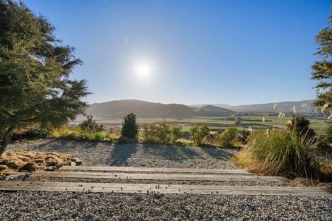 Photo of property in 71 Westreca Ridge Lane, Queensberry, Cromwell, 9383
