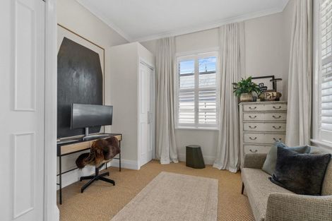 Photo of property in 21 St Aubyn Street, Devonport, Auckland, 0624
