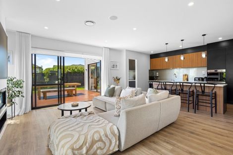 Photo of property in 11 Cutfield Lane, Kumeu, 0810