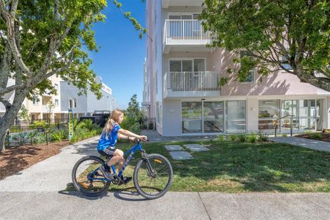 Photo of property in 98 Druces Road, Wiri, Auckland, 2104