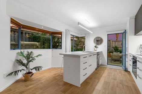Photo of property in 16 Kaimanawa Street, Mount Maunganui, 3116