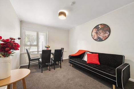 Photo of property in 40 The Parade, Island Bay, Wellington, 6023