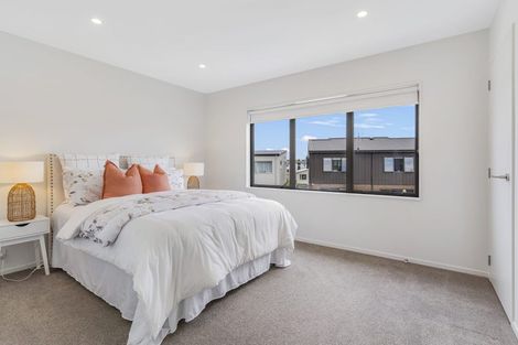 Photo of property in 15 Orona Place, Takanini, 2112