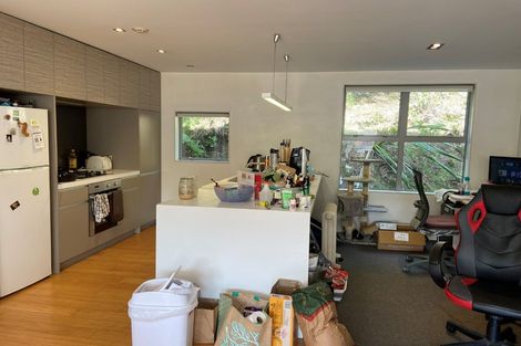 Photo of property in 17 Saddleback Grove, Karori, Wellington, 6012