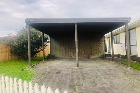 Photo of property in 71 Heathdale Crescent, Papakura, 2110