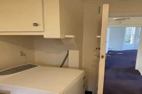 Photo of property in 20 Roxburgh Street, Mount Victoria, Wellington, 6011