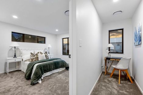 Photo of property in 32 Paparahi Place, Wainui, Silverdale, 0992