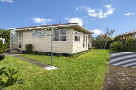 Photo of property in 28a Paritutu Road, Spotswood, New Plymouth, 4310