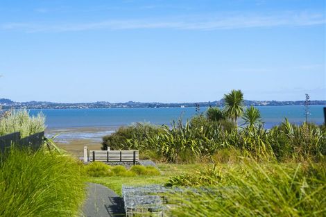 Photo of property in 12 Ocean Breeze Avenue, Hobsonville, Auckland, 0616
