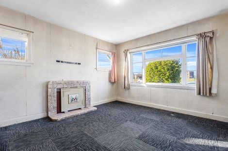 Photo of property in 193 Main North Road, Redwood, Christchurch, 8051
