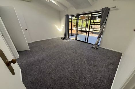 Photo of property in 10 Orinda Close, Botany Downs, Auckland, 2010