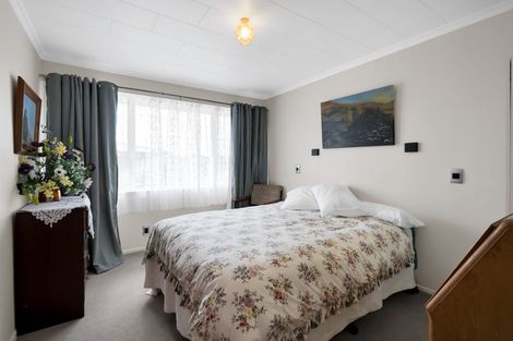 Photo of property in 40 Nevada Drive, Merrilands, New Plymouth, 4312