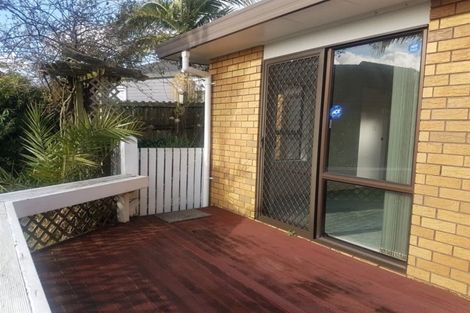 Photo of property in 16 Gala Place, Henderson, Auckland, 0612