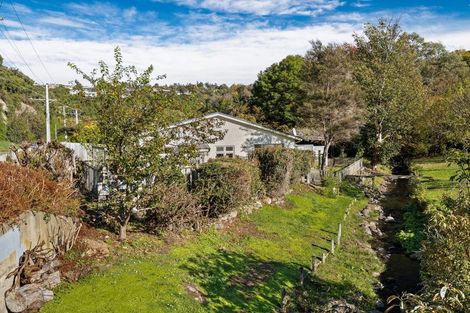 Photo of property in 2 Warburton Street, Karoro, Greymouth, 7805