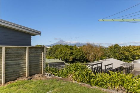 Photo of property in 164a Mangorei Road, Merrilands, New Plymouth, 4312