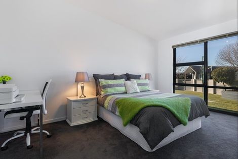 Photo of property in 40 Kelliher Drive, Wanaka, 9305