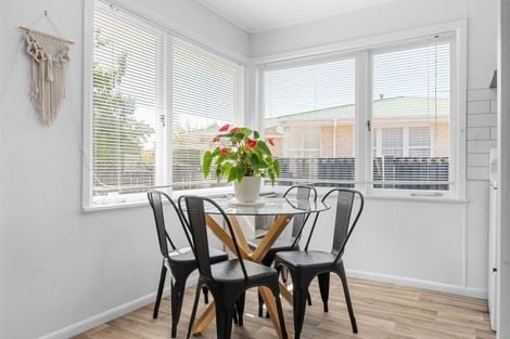 Photo of property in 9 Panair Crescent, Hillcrest, Hamilton, 3216
