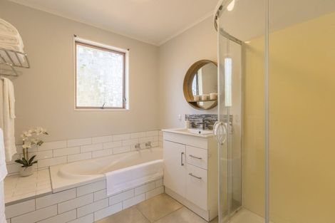 Photo of property in 32a Mahana Road, Paraparaumu Beach, Paraparaumu, 5032