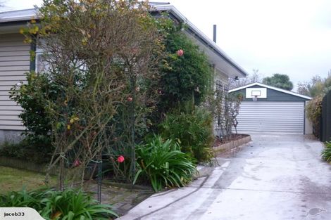 Photo of property in 31 Dunedin Street, Redwood, Christchurch, 8051