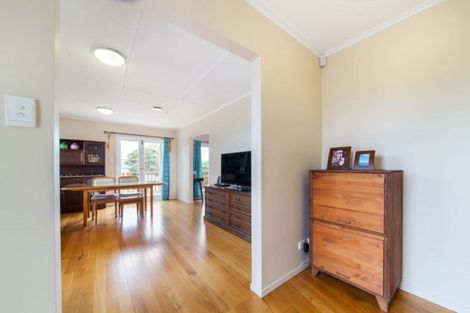 Photo of property in 76 Harrington Road, Henderson, Auckland, 0610