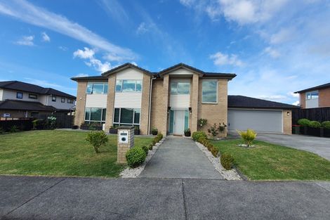Photo of property in 4 Kirikiri Drive, Papakura, 2110