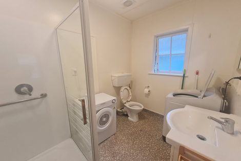 Photo of property in 66 Falkirk Avenue, Seatoun, Wellington, 6022