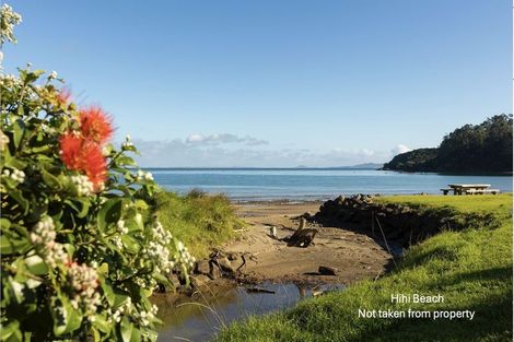 Photo of property in 8 Whitecaps Place, Hihi, Mangonui, 0494