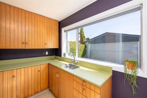 Photo of property in 215 Avonhead Road, Avonhead, Christchurch, 8042