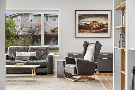 Photo of property in 29 Hunter Crescent, Wanaka, 9305