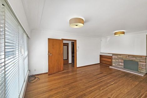 Photo of property in 7 West Coast Road, Glen Eden, Auckland, 0602